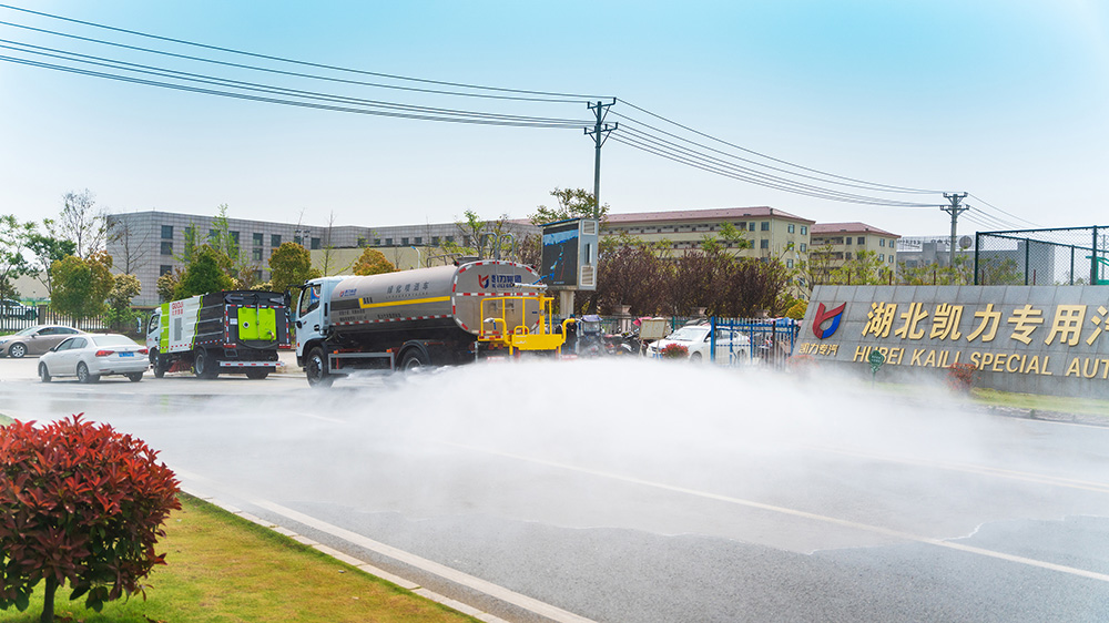 11.3方东风大福瑞卡洒水车