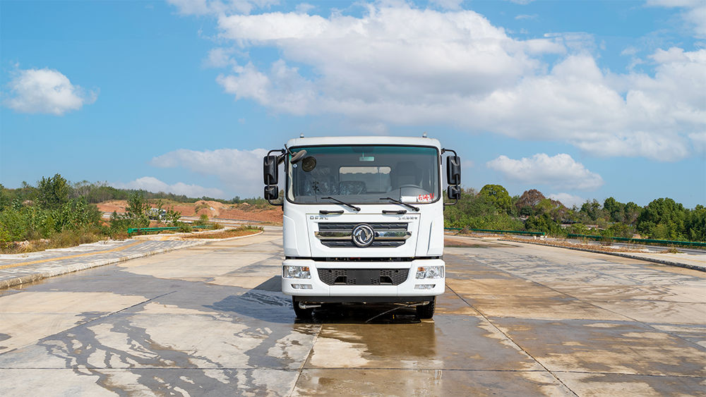 15.1方东方D9洒水车（4500）