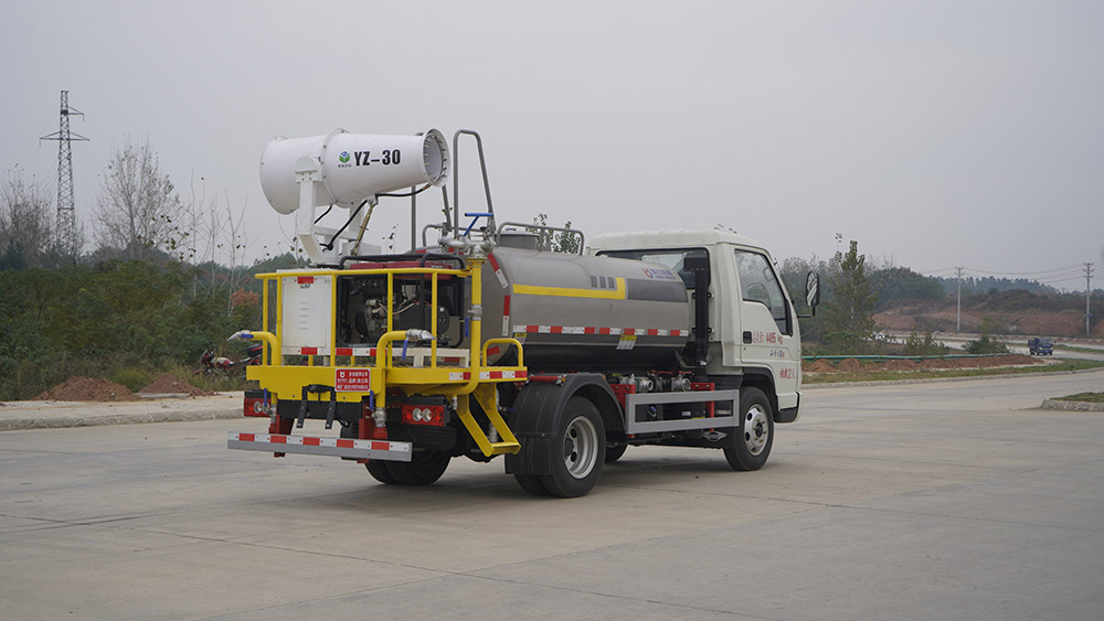 4.8方福田小卡3喷雾车