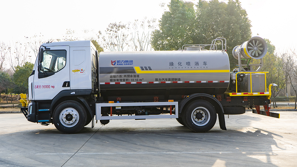 14方东风柳汽M3喷雾车