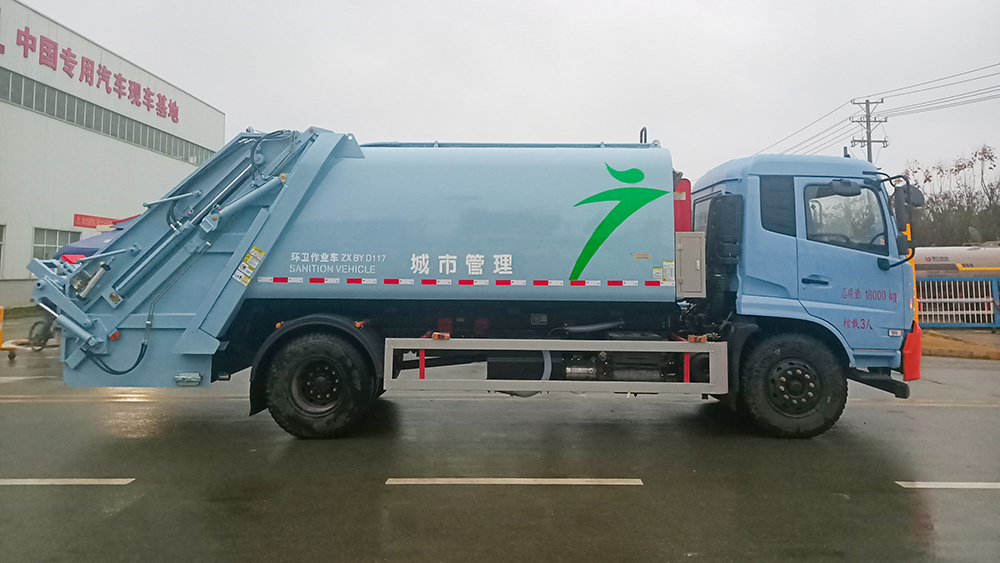 19方东风天锦特殊涂装压缩垃圾车