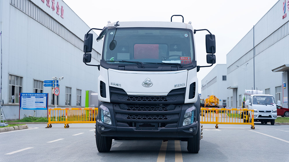 15方乘龙M3新款压缩垃圾车
