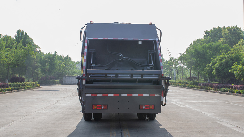 13方天锦新款压缩垃圾车（翻转板）