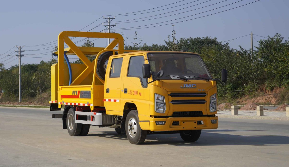 凯力风牌KLF5040TFZJ6型防撞缓冲车