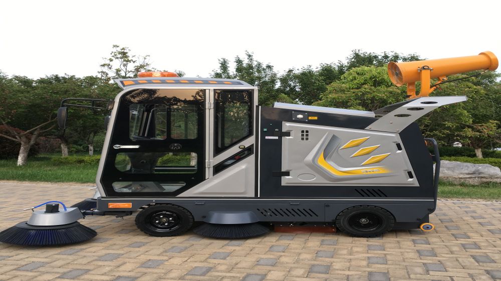 战狼四轮电动扫地车